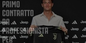 官方：尤文2008年门将拉斐尔-胡利签首份职业合同，双方签约三年