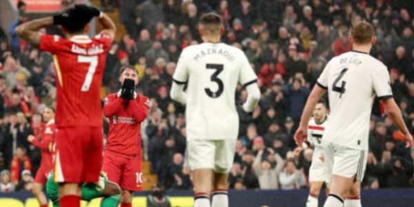 星空体育中国官网-斯洛特：阿诺德踢得不好不是因为转会传闻