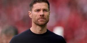 星空体育-图片报：没迹象表明阿隆索今夏想离队，他可能这几天宣布继续带队