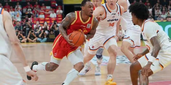 星空体育入口-胡金秋30分 浙江广厦主场101比93击败上海久事 古德温28分