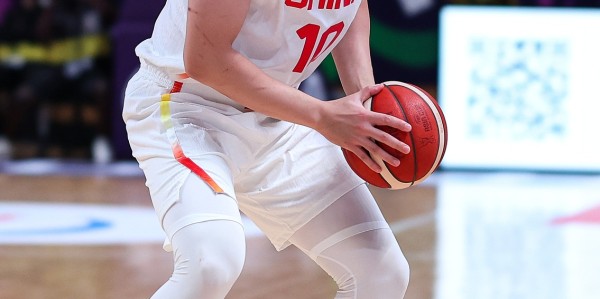 星空体育入口-锋线难题的最佳解 专家盛赞王俊杰实力超群 建议继续海外发展