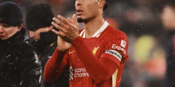 星空体育中国官网-斯洛特：阿诺德踢得不好不是因为转会传闻