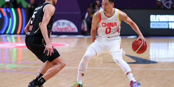 媒体人：能用的后卫基本都伤完 最后可能又是廖三宁高诗岩当主力