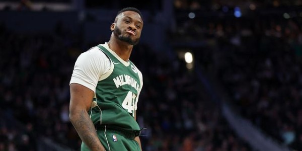 星空体育中国官网-薪资专家：雄鹿15人名单已满 小杰克逊的合同为部分保障