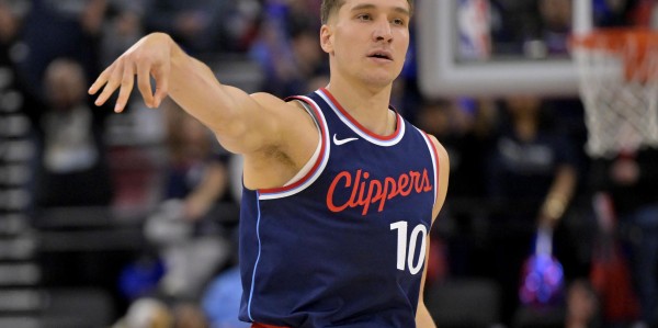 星空体育娱乐平台-快船消息：哈登刻苦训练，波格丹伤情严峻，小卡结束中国行