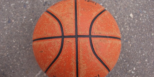 广东宏远男篮官宣三方交易：焦泊乔加盟广东宏远，陈国豪、彰华非转会广州