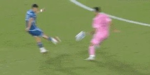 星空体育娱乐平台-梅西世界波率队晋级，开季3场贡献2球2助攻